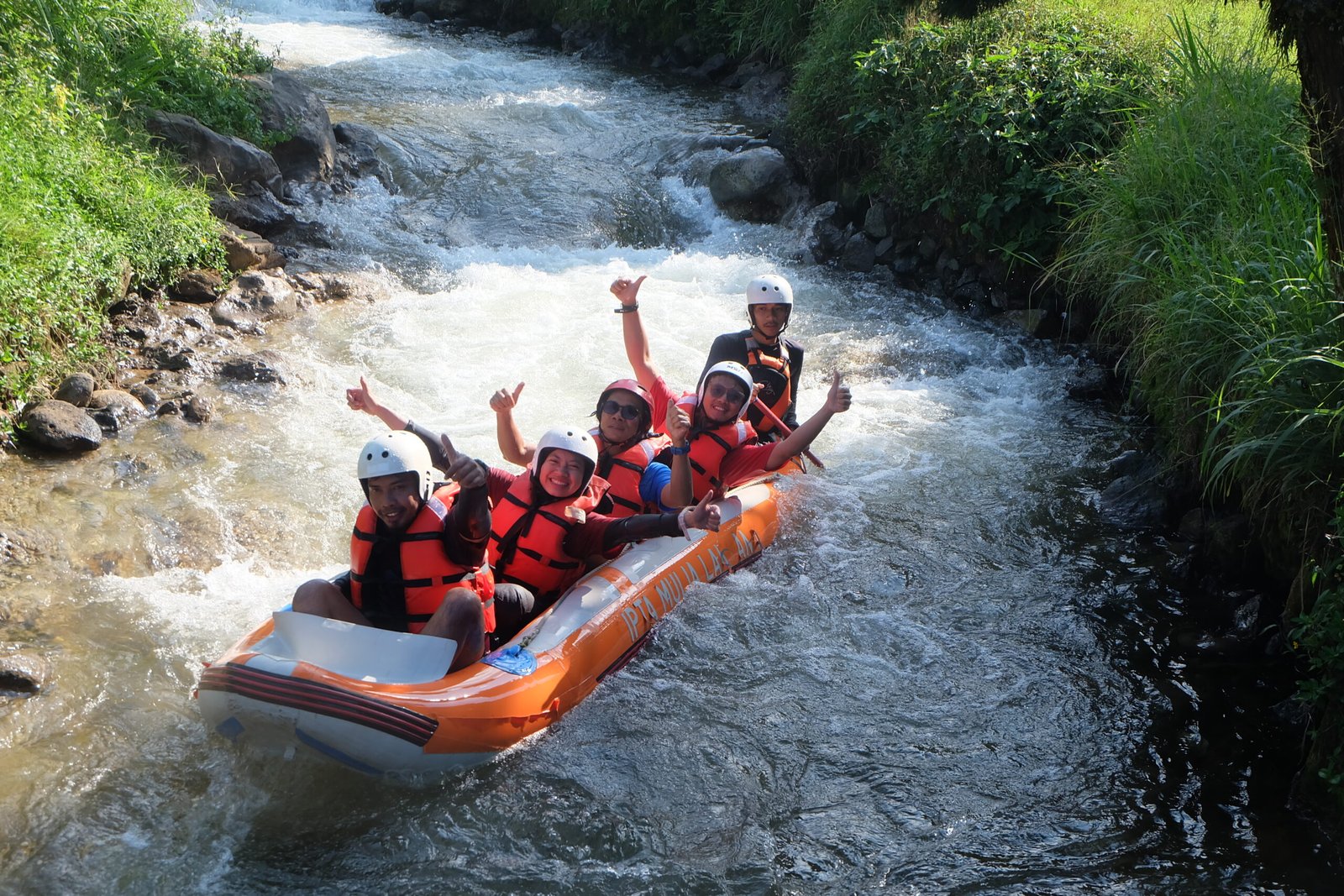 rafting air hangat Ciater 1,3 km