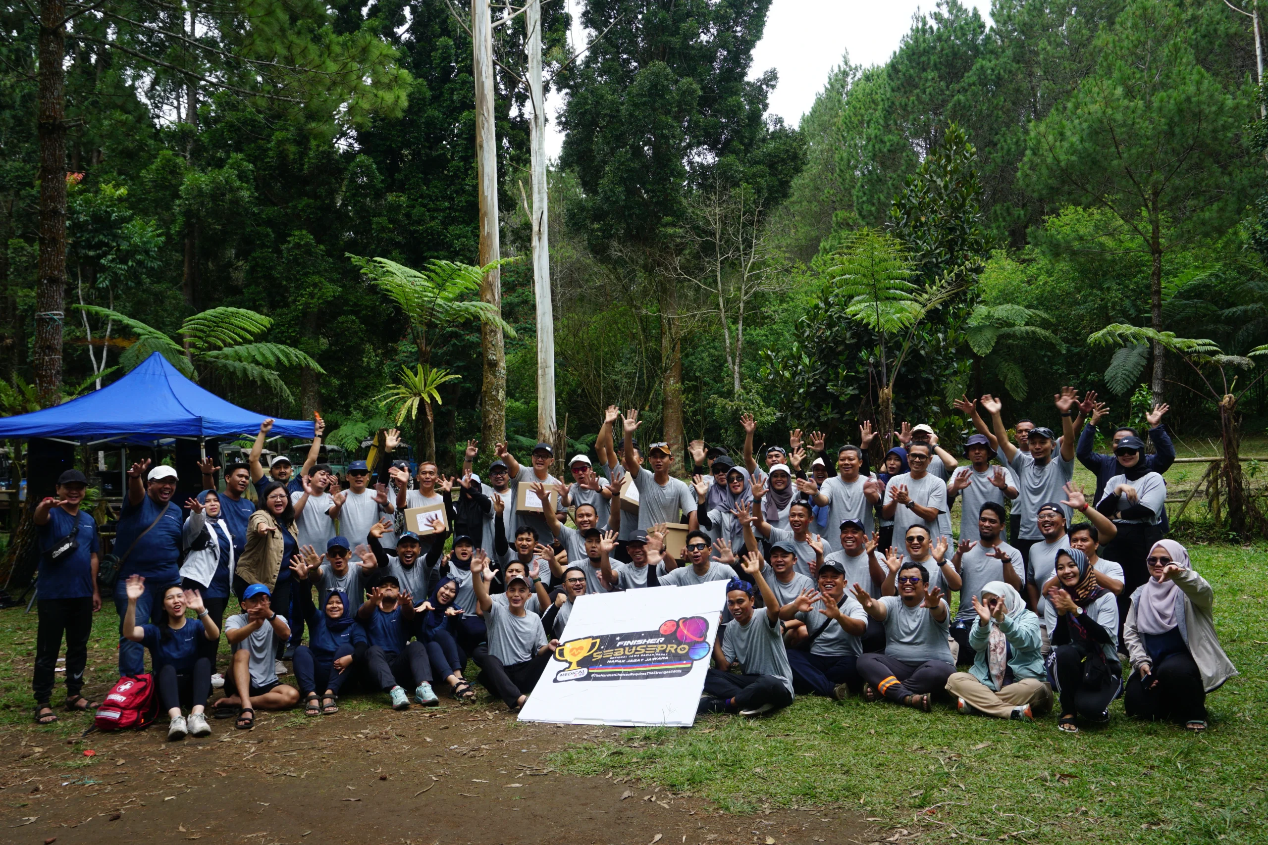 Kegiatan team building perusahaan di Lembang